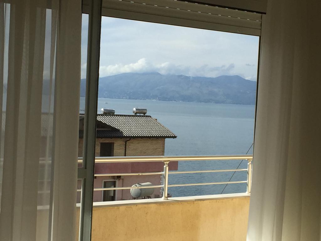 Sea And Sun Apartments Sarandë Quarto foto